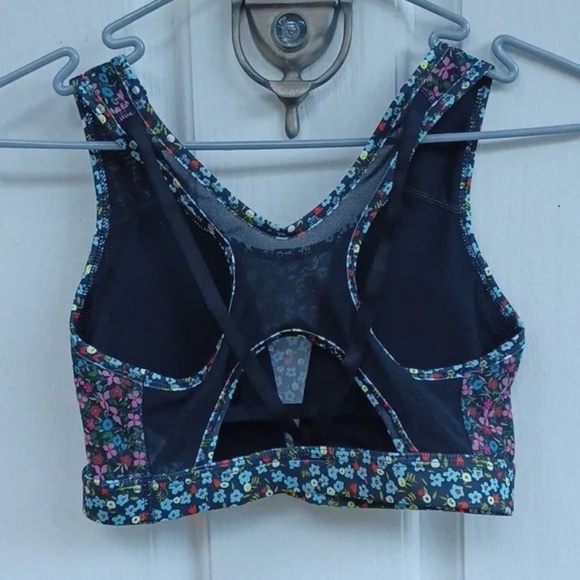 NIKE Sheer Floral Sports Bra Sz S - Picture 2 of 5